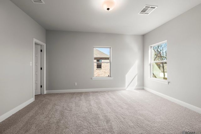 21527 Yellowfin Dr, Springfield, LA 70462