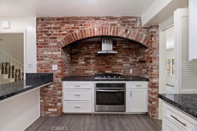 2154 Gainsborough, Riverside, CA 92506