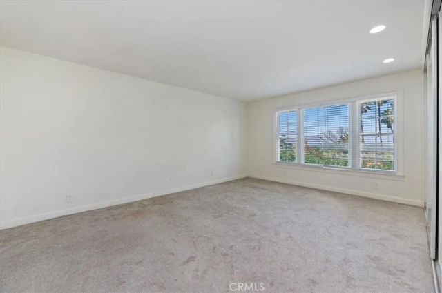 2154 Gainsborough, Riverside, CA 92506