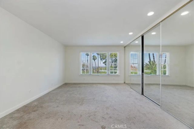2154 Gainsborough, Riverside, CA 92506