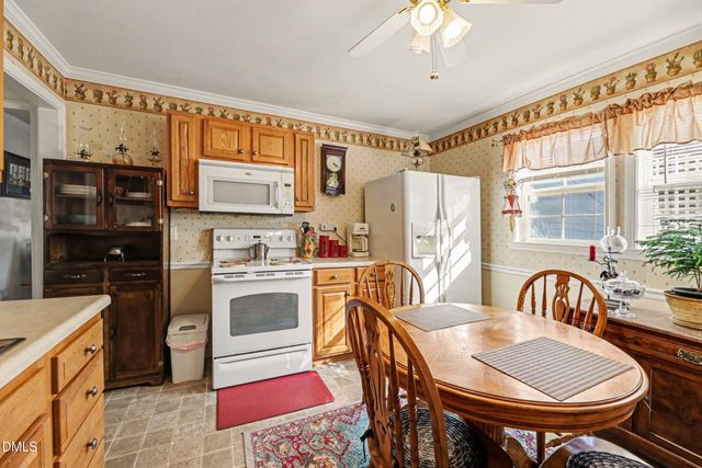 318 Lakeside Avenue, Burlington, NC 27217