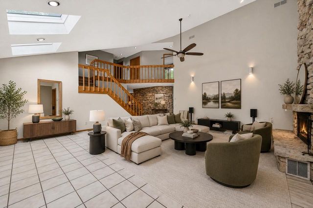 5 Wood Crest Court, Madison, WI 53705