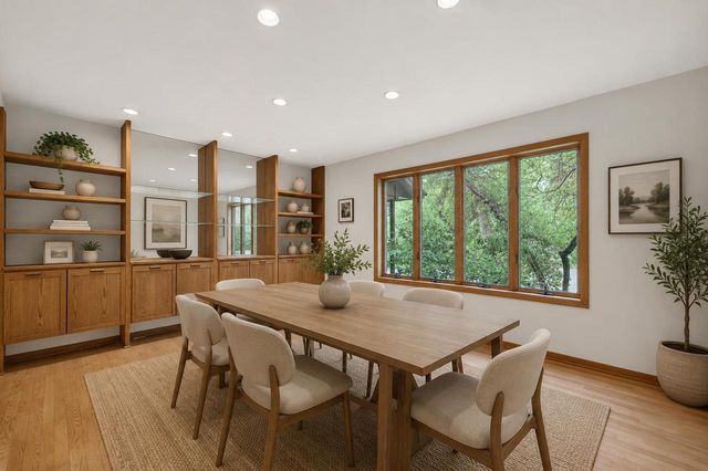 5 Wood Crest Court, Madison, WI 53705