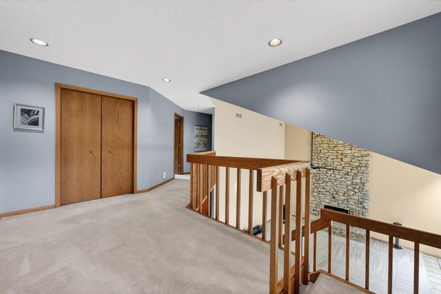 5 Wood Crest Court, Madison, WI 53705