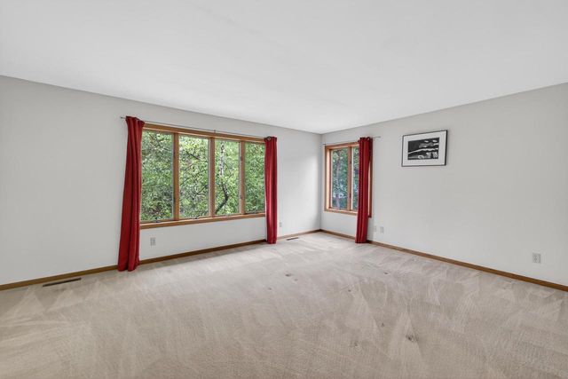 5 Wood Crest Court, Madison, WI 53705