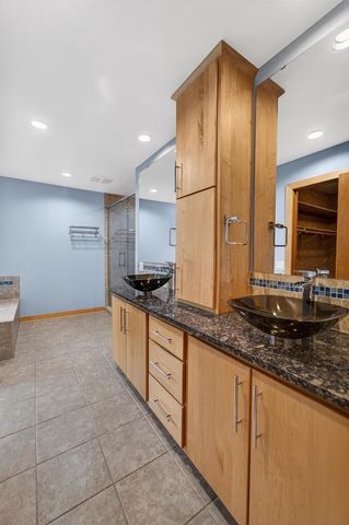 5 Wood Crest Court, Madison, WI 53705