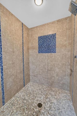 5 Wood Crest Court, Madison, WI 53705