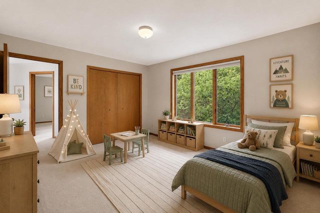 5 Wood Crest Court, Madison, WI 53705