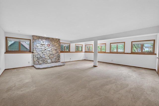 5 Wood Crest Court, Madison, WI 53705