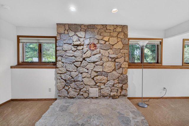 5 Wood Crest Court, Madison, WI 53705