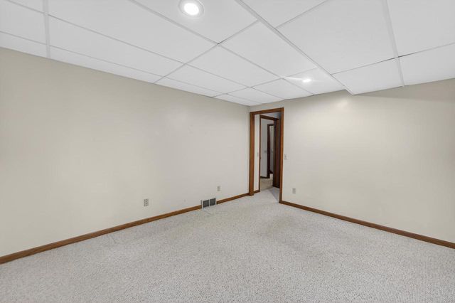 5 Wood Crest Court, Madison, WI 53705