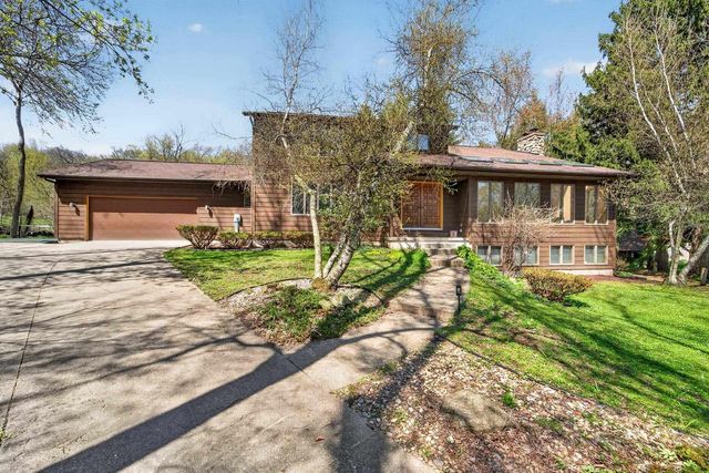 5 Wood Crest Court, Madison, WI 53705
