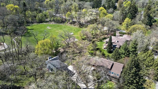 5 Wood Crest Court, Madison, WI 53705