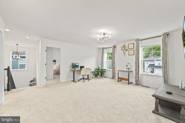 2865 WHITE TAIL DR, Locust Grove, VA 22508