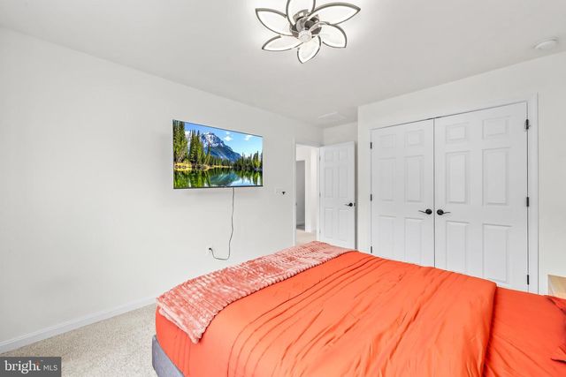 2865 WHITE TAIL DR, Locust Grove, VA 22508