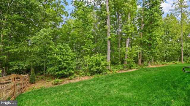 2865 WHITE TAIL DR, Locust Grove, VA 22508
