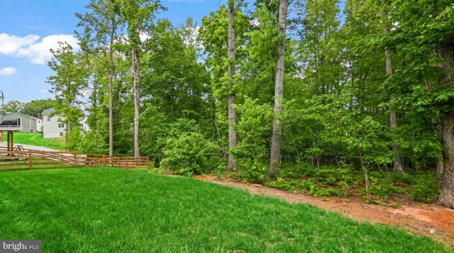 2865 WHITE TAIL DR, Locust Grove, VA 22508