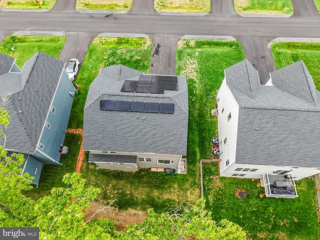 2865 WHITE TAIL DR, Locust Grove, VA 22508