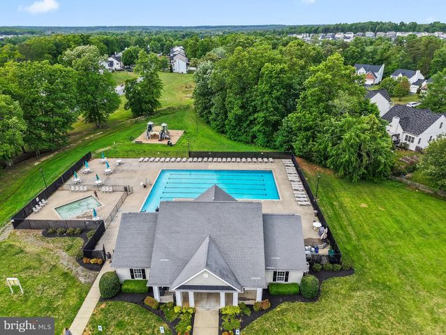 2865 WHITE TAIL DR, Locust Grove, VA 22508