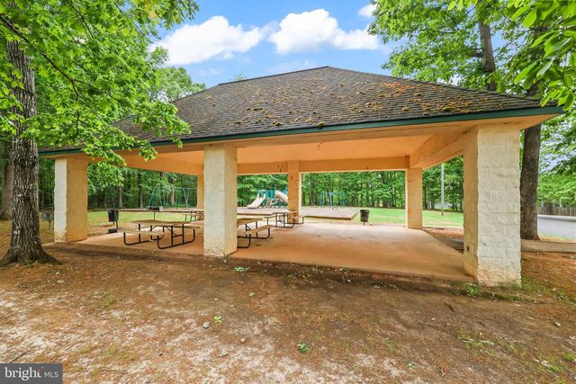 2865 WHITE TAIL DR, Locust Grove, VA 22508