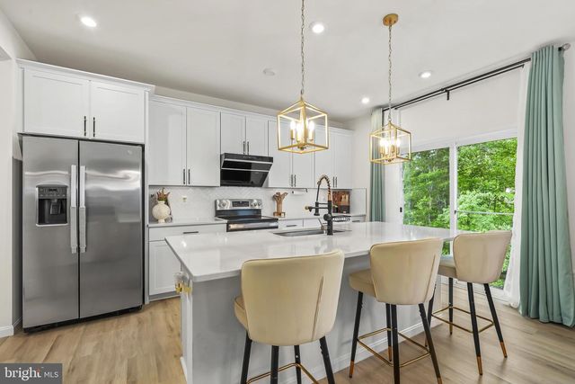 2865 WHITE TAIL DR, Locust Grove, VA 22508