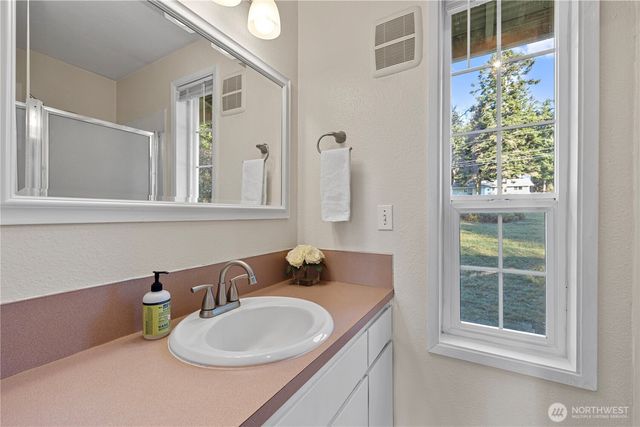 2123 Viewcrest Place, Oak Harbor, WA 98277