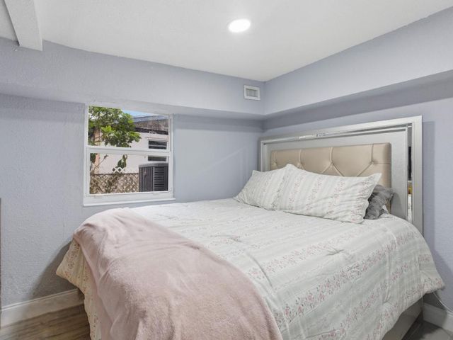 4050 Browning Drive N, West Palm Beach, FL 33406