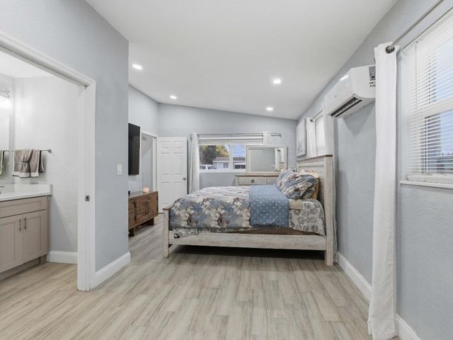 4050 Browning Drive N, West Palm Beach, FL 33406