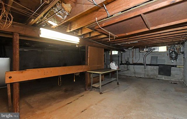 1200 N MANOR RD, Honey Brook, PA 19344