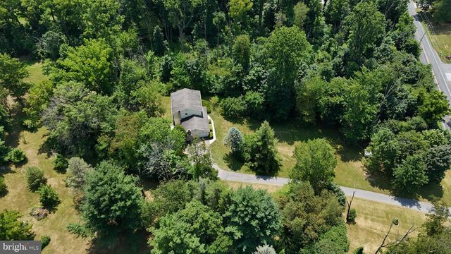 1200 N MANOR RD, Honey Brook, PA 19344