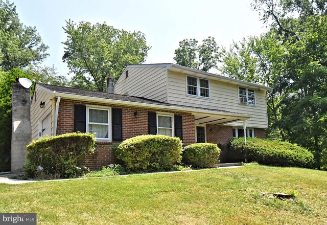 1200 N MANOR RD, Honey Brook, PA 19344