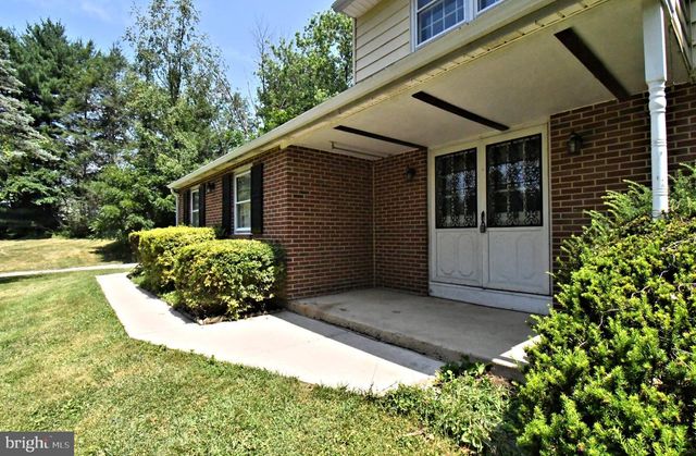 1200 N MANOR RD, Honey Brook, PA 19344