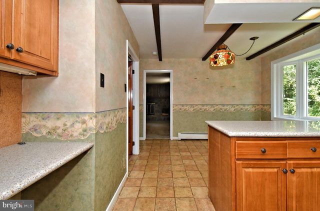 1200 N MANOR RD, Honey Brook, PA 19344