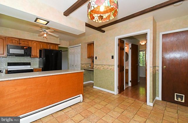 1200 N MANOR RD, Honey Brook, PA 19344