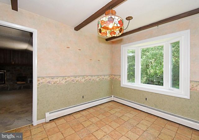 1200 N MANOR RD, Honey Brook, PA 19344