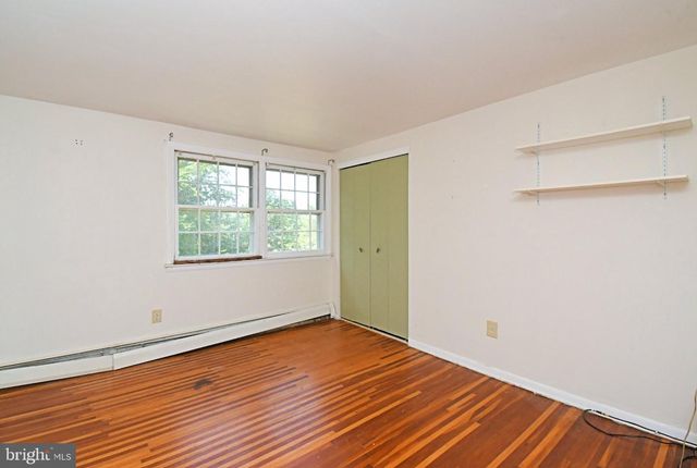 1200 N MANOR RD, Honey Brook, PA 19344