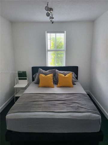 210 NE 110th 210, Miami, FL 33161