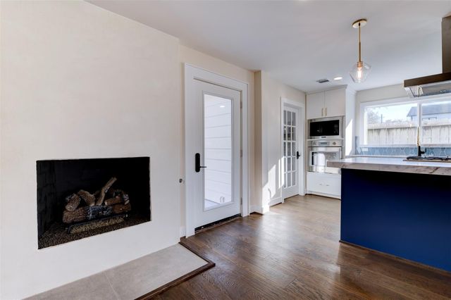 12518 Woodthorpe Lane, Houston, TX 77024