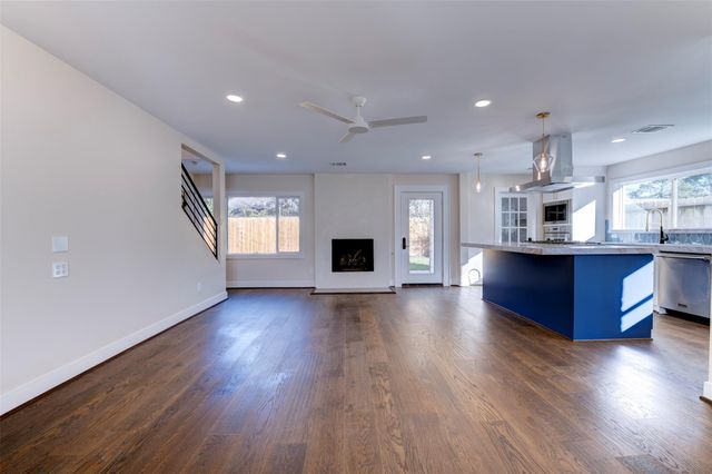 12518 Woodthorpe Lane, Houston, TX 77024