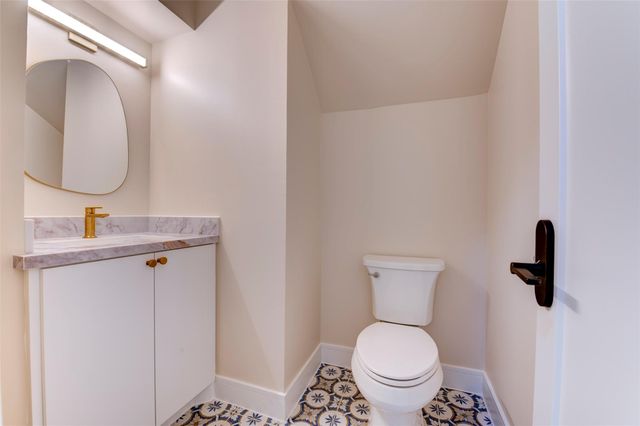 12518 Woodthorpe Lane, Houston, TX 77024