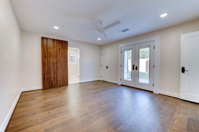 12518 Woodthorpe Lane, Houston, TX 77024