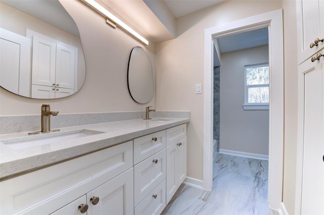 12518 Woodthorpe Lane, Houston, TX 77024