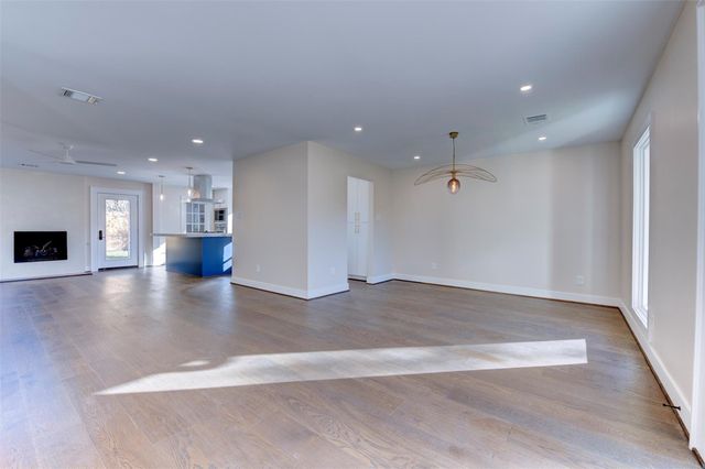 12518 Woodthorpe Lane, Houston, TX 77024