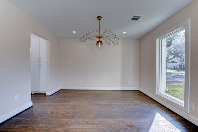 12518 Woodthorpe Lane, Houston, TX 77024