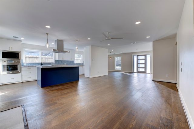 12518 Woodthorpe Lane, Houston, TX 77024