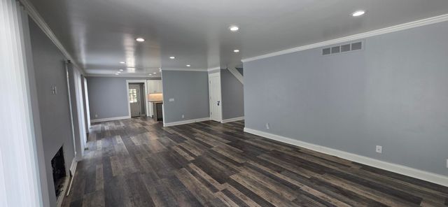 5310 Hauser Way, West Bloomfield, MI 48323