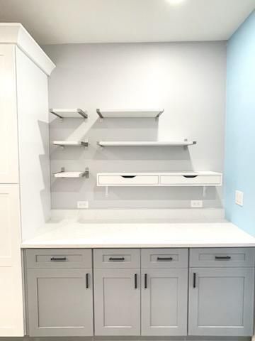 1455 W Highland Avenue 1, Chicago, IL 60660