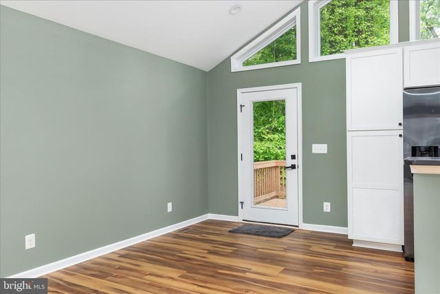 2668 HIGH TOP RD, Linden, VA 22642