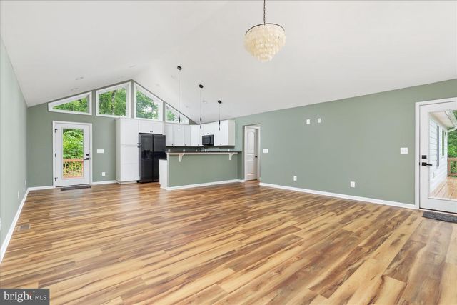 2668 HIGH TOP RD, Linden, VA 22642