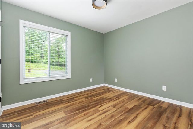 2668 HIGH TOP RD, Linden, VA 22642